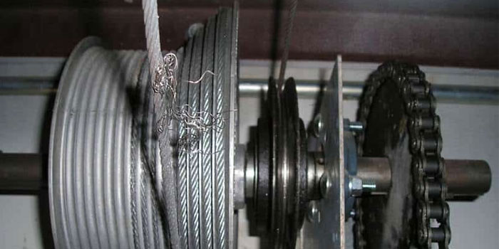 overhead garage door cable repair in Cambridge